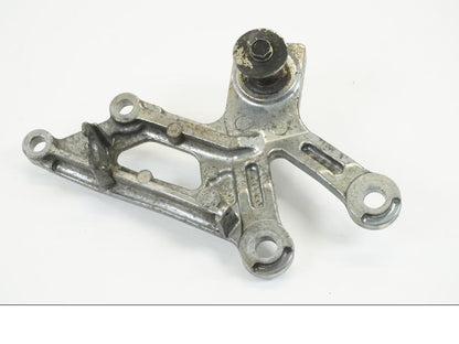 Snett uppifrån på Fotpinnefäste från en Kawasaki ZX-12R -2000 motorcykel.