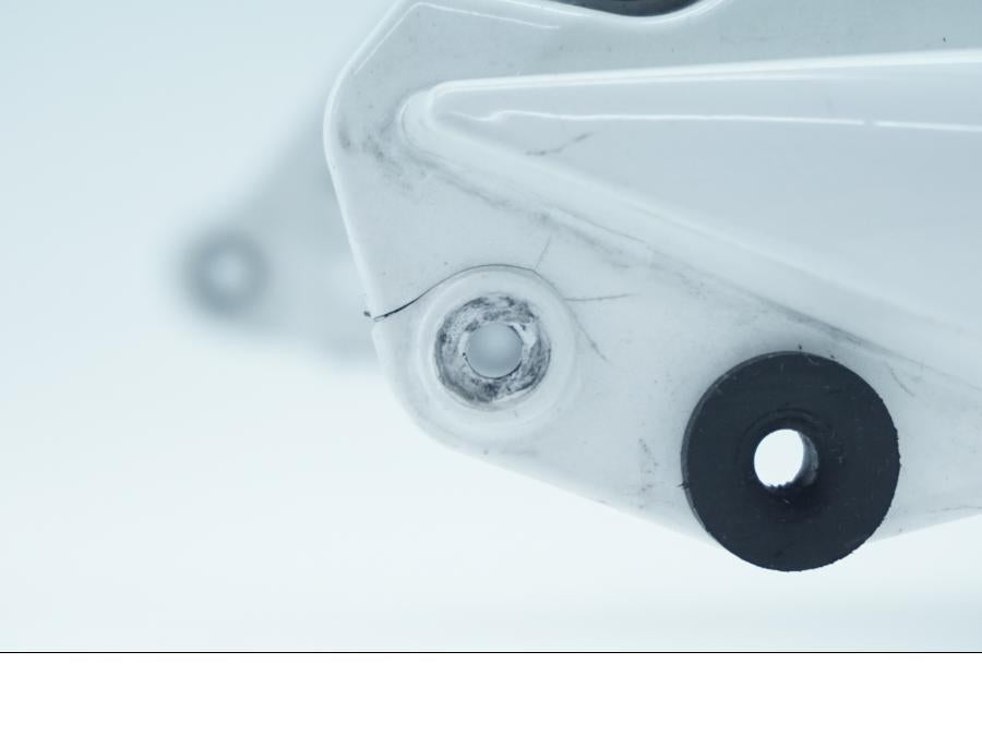 Snett uppifrån på Bakvinge från en Kawasaki ZX-6R -2007 motorcykel.