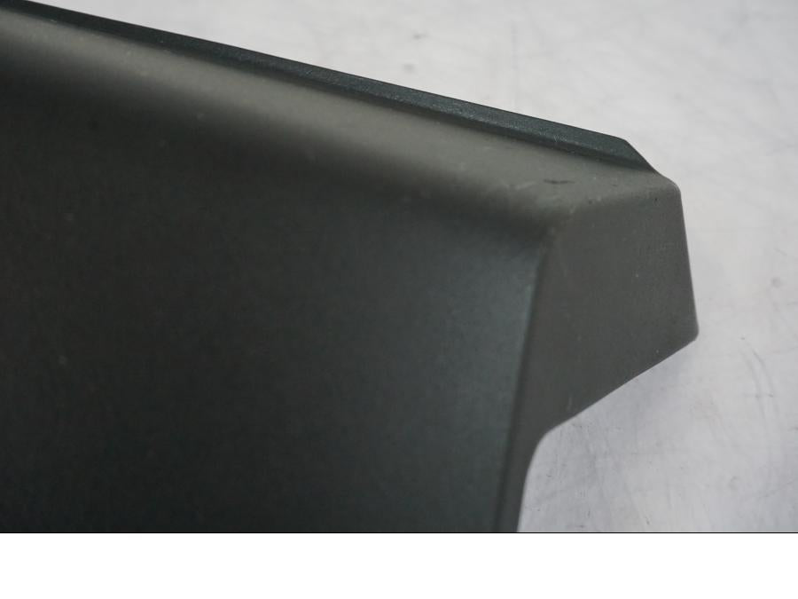 Höger sida på Vattenkylkåpa från en KTM 1290 Super Duke -2019 motorcykel.