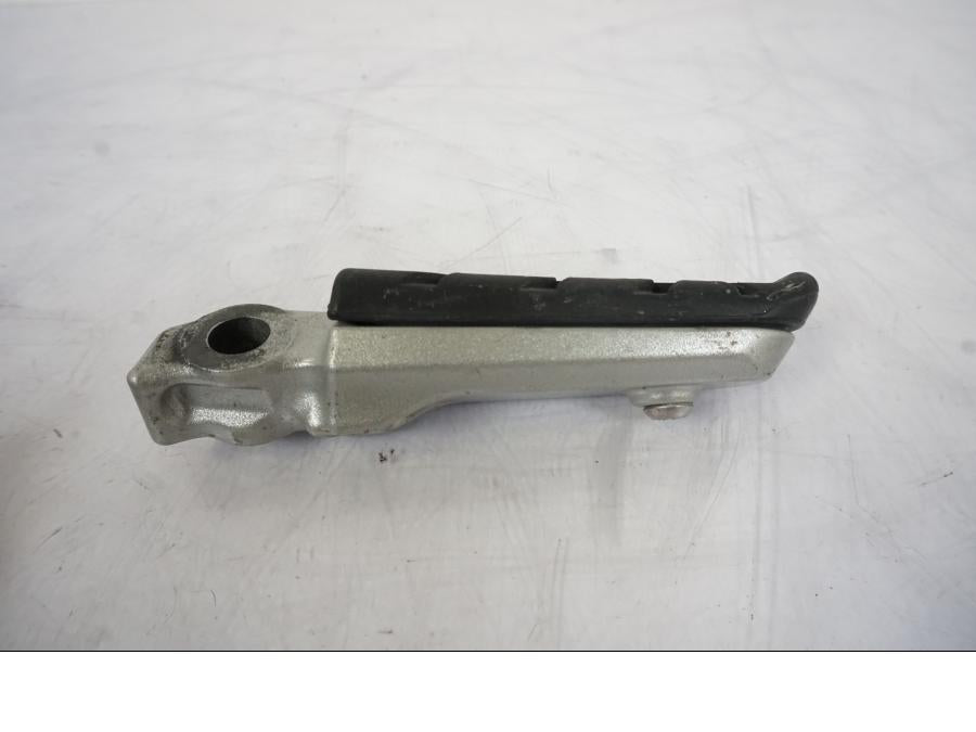 Vänster sida på Fotpinne från en Honda VFR 1200 -2010 motorcykel.