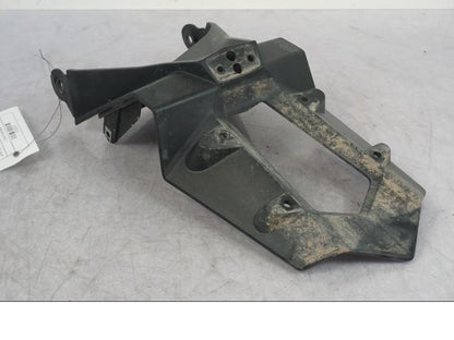 Framsidan på Skylthållare från en KTM 1290 Super Adventure R -2018 motorcykel.