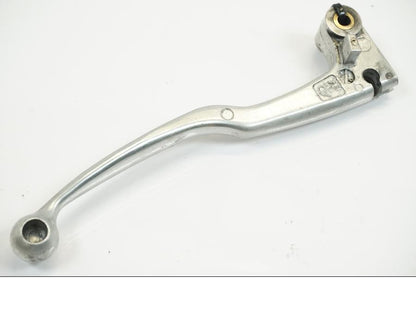 Snett nerifrån på Kopplingsgrepp från en Yamaha TRX 850 -1997 motorcykel.