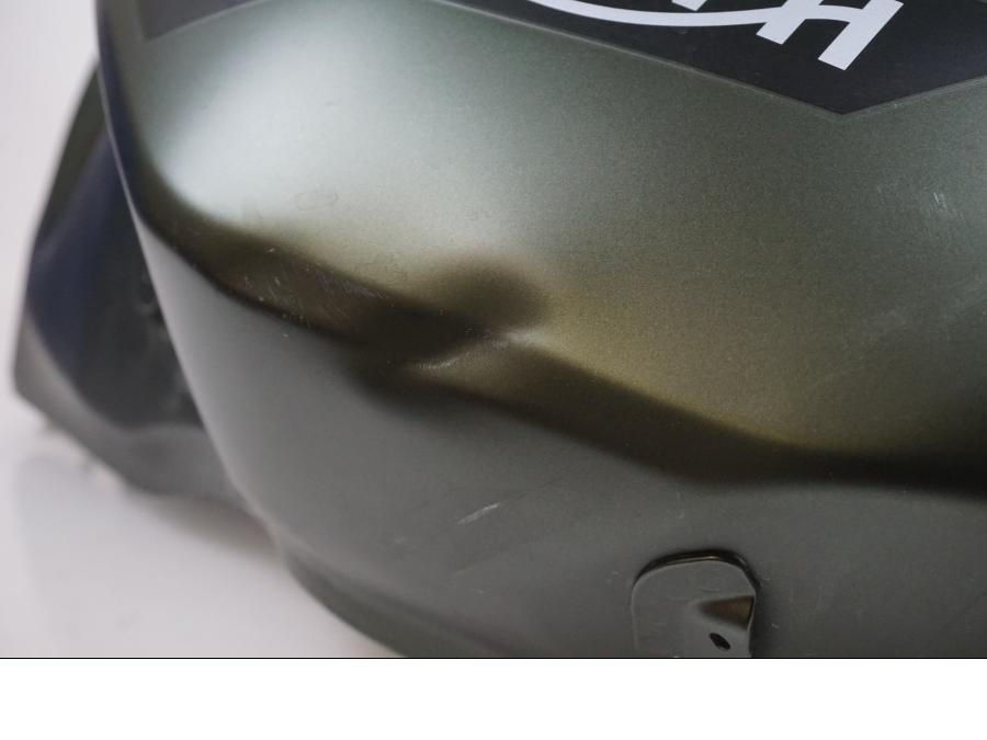 Extrabild2 på Bensintank från en Triumph Tiger 900 Rally PRO -2022 motorcykel.