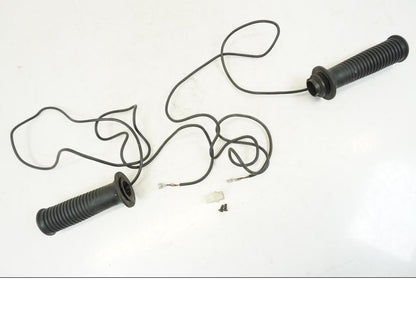 Framsidan på Värmehandtag från en BMW F 650 CS -2003 motorcykel.