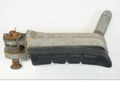 Höger sida på Fotpinne från en Honda NSR 125 -1991 motorcykel.