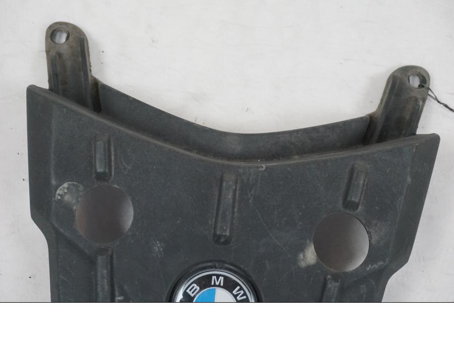 Höger sida på Bakvinge från en BMW F 800 GS -2008 motorcykel.