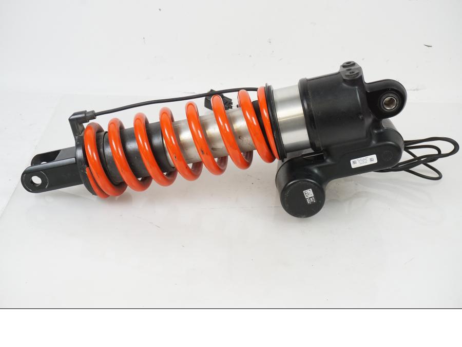 Höger sida på Stötdämpare från en H-D Adventure Pan America Special RA1250S -2021 motorcykel.