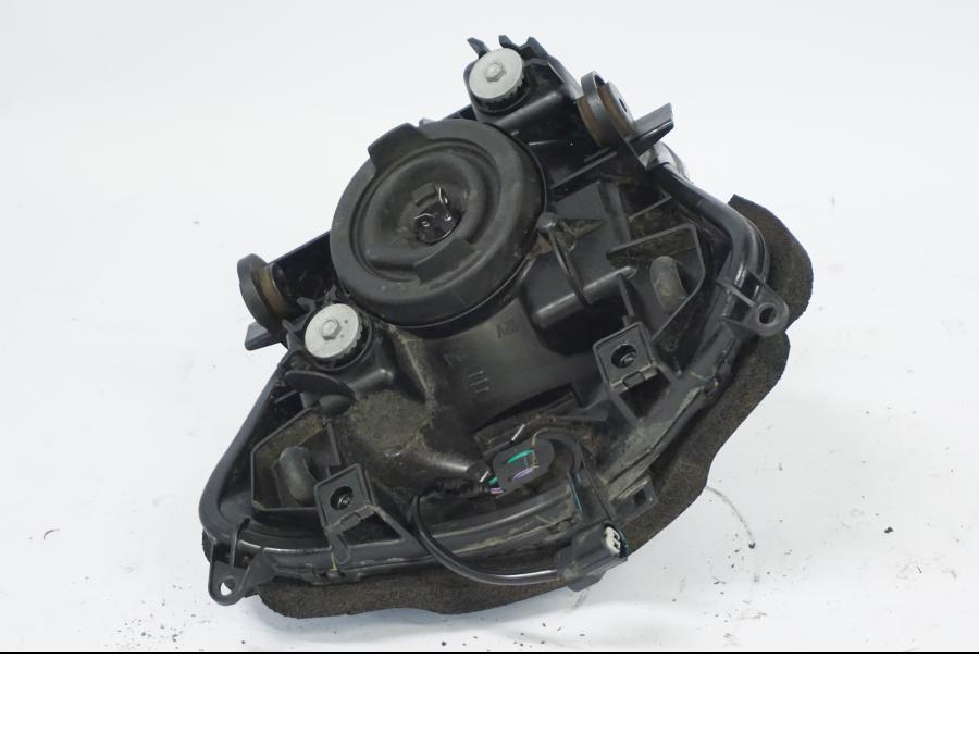 Extrabild1 på Strålkastare från en Honda CB 500 X -2015 motorcykel.