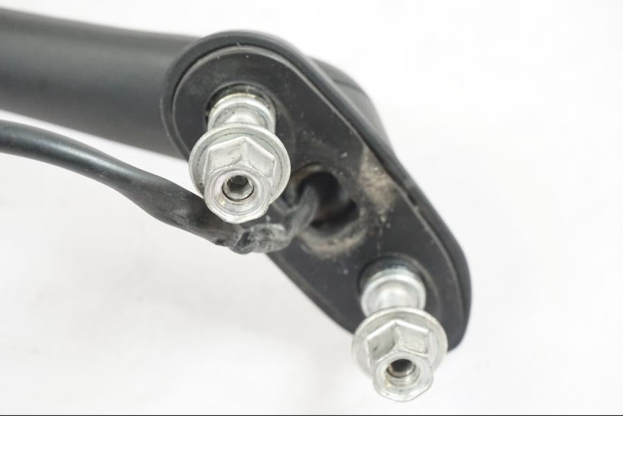 Vänster sida på Backspegel från en Suzuki GSX-R 750 -2007 motorcykel.