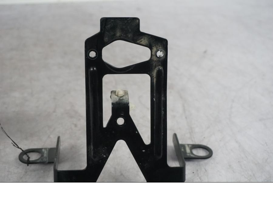 Baksidan på Baklampfäste från en Triumph Tiger Explorer -2016 motorcykel.