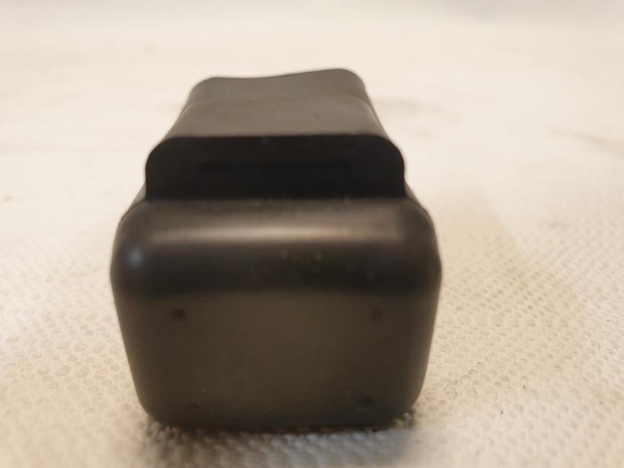 Vänster sida på Relä från en Kawasaki Z 125 -2019 motorcykel.