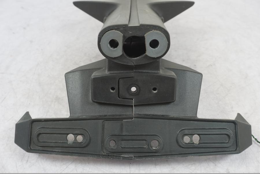 Höger sida på Skylthållare från en Kawasaki Z 900 -2018 motorcykel.