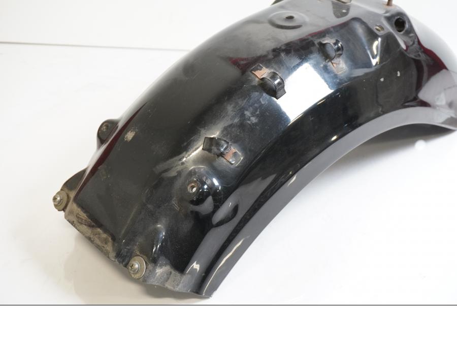 Vänster sida på Bakskärm från en Yamaha XV 1100 -1998 motorcykel.