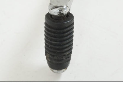 Snett nerifrån på Växelpedal från en Kawasaki Z 750 -2006 motorcykel.