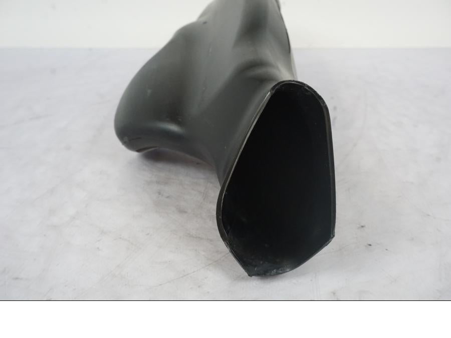 Baksidan på Luftintag från en Suzuki GSX-R 1000 -2005 motorcykel.