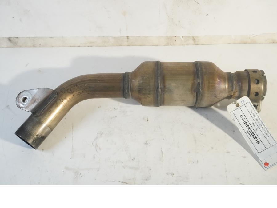 Framsidan på Mellanrör från en Yamaha FZ-6 -2007 motorcykel.