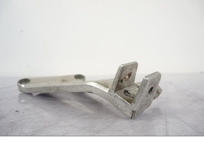 Snett uppifrån på Fotpinnefäste från en Honda CBR 125 R -2006 motorcykel.