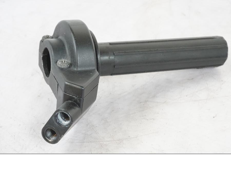 Framsidan på Gasklo från en Kawasaki KL 650A -1987 motorcykel.