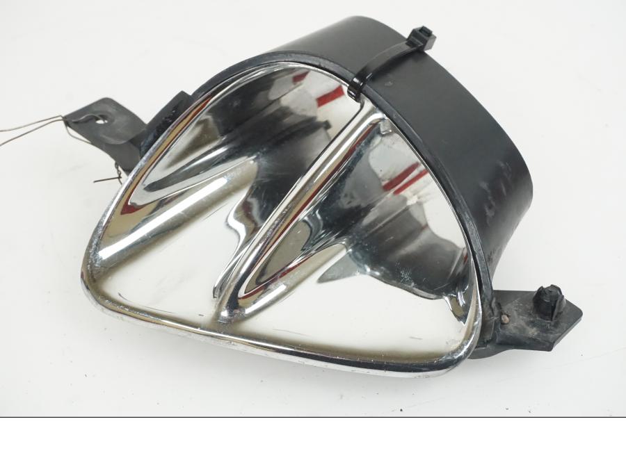 Framsidan på Luftintag från en Honda GL 1800 -2001 motorcykel.