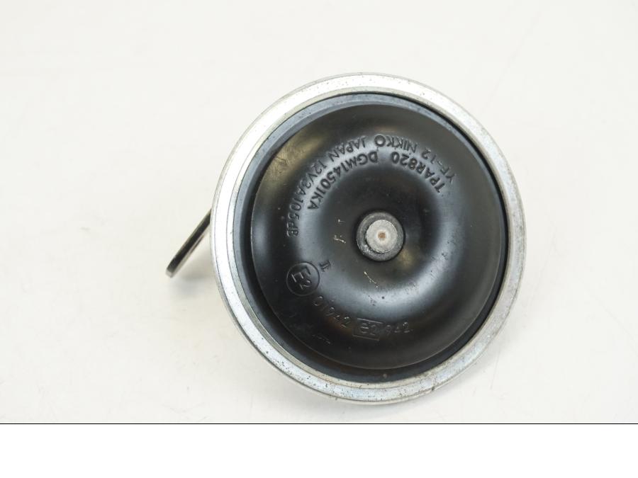 Framsidan på Signalhorn / Tuta från en Suzuki GSX 1300 R -2017 motorcykel.