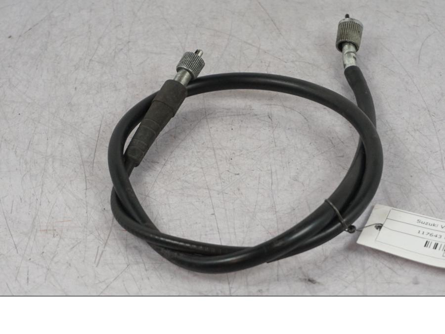 Framsidan på Hastighetsmätarvajer från en Suzuki VZ 800 -2000 motorcykel.