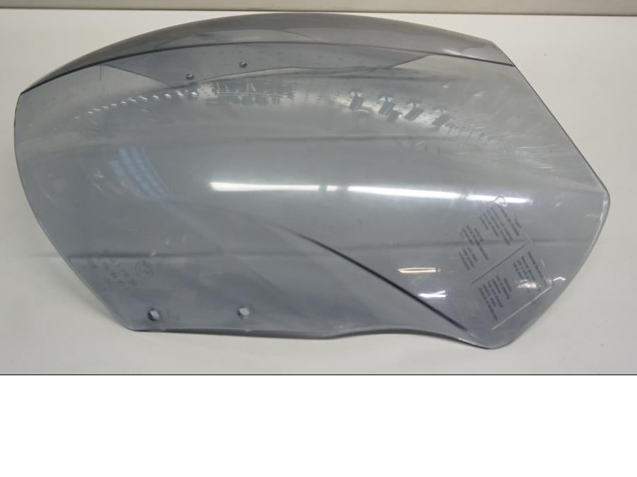 Höger sida på Vindruta från en BMW F 650 CS -2003 motorcykel.