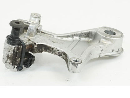 Höger sida på Bromsoksfäste från en Honda XRV 750 -2001 motorcykel.