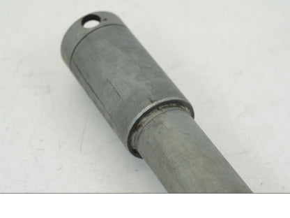 Snett uppifrån på Axel från en Honda CB 750 -2002 motorcykel.