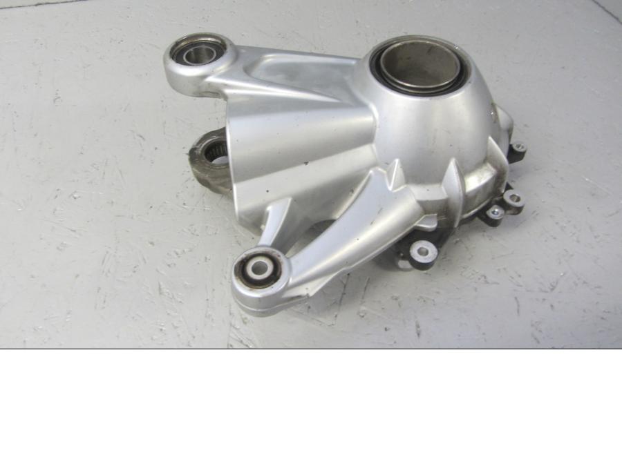 Höger sida på <p>!OBS LÄS ALL TEXT!</p>

<p>Slutväxel från BMW R 1200 GS 2009.</p>

<p>Adventure. Defekt invändigt, ej användbar. Se bilder</p> motorcykel.