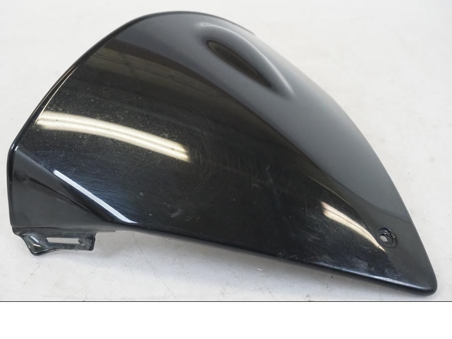 Framsidan på Vindruta från en Aprilia Tuono V4R -2011 motorcykel.