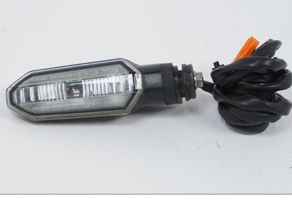 Framsidan på Blinkers från en Honda CB 650 R -2019 motorcykel.