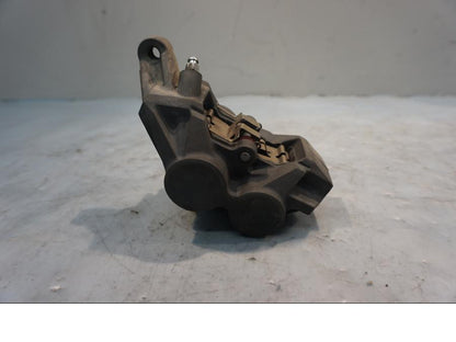 Baksidan på Bromsok från en Yamaha XT 1200 Z -2011 motorcykel.