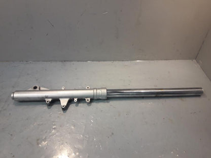 Framsidan på Gaffelben från en Triumph Tiger -1999 motorcykel.