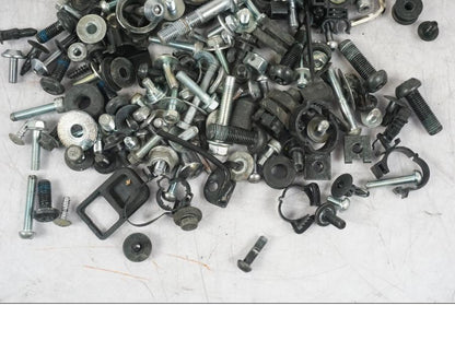 Baksidan på Skruv / Mutter etc från en Yamaha MT-09 -2016 motorcykel.