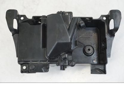 Snett nerifrån på ABS Låda från en Honda CB 650 F Hornet -2017 motorcykel.