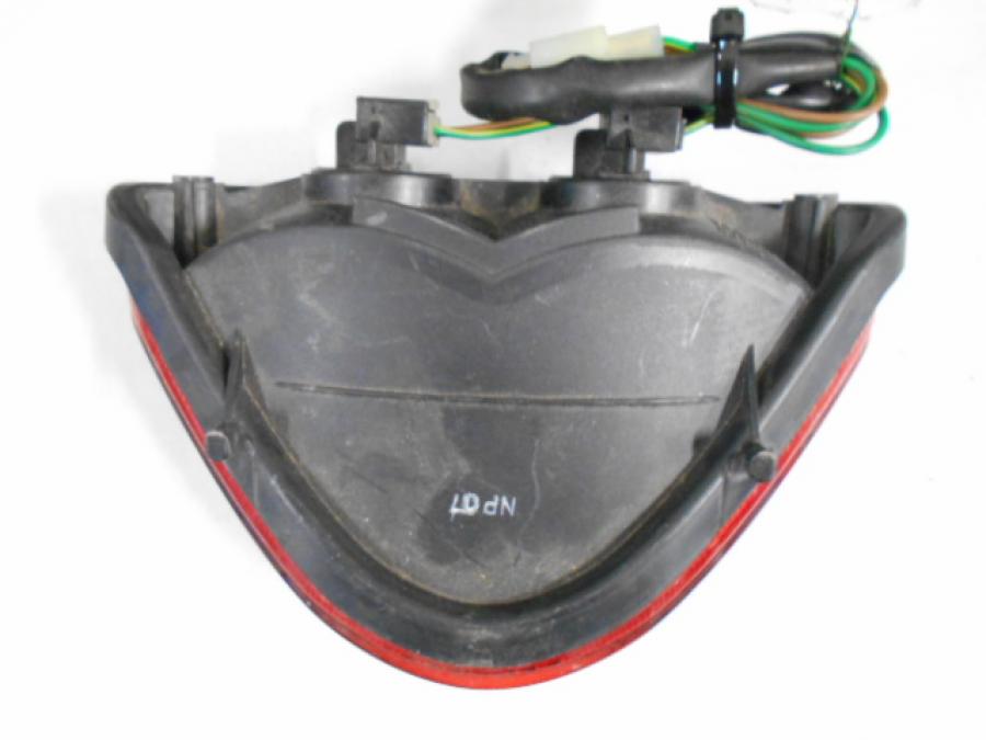 Baksidan på Baklampa från en Honda CB 900 F Hornet -2002 motorcykel.