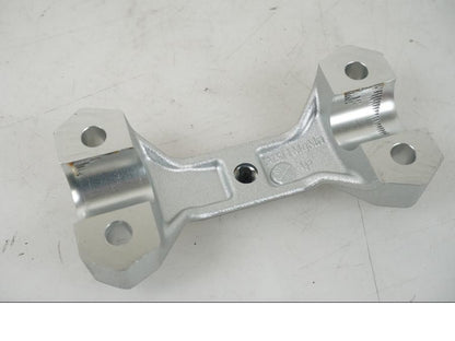 Baksidan på Styrfäste från en BMW F 750 GS -2019 motorcykel.