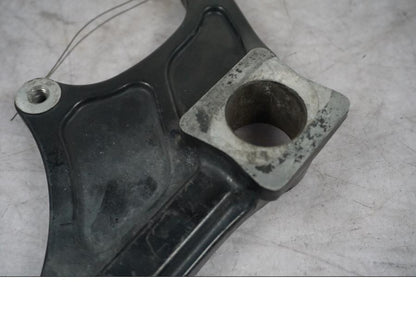 Höger sida på Bromsoksfäste från en Suzuki GSX-R 1000 -2003 motorcykel.