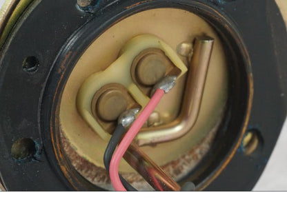 Snett uppifrån på Bensintankgivare från en Suzuki GSX 1300 RX -1999 motorcykel.