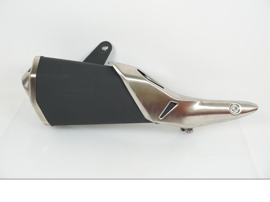 Framsidan på Ljuddämpare från en Kawasaki Z 900 -2018 motorcykel.