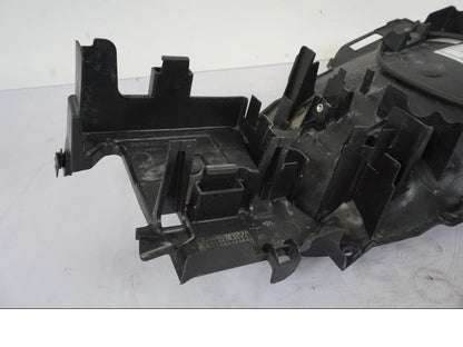 Snett uppifrån på Undertail från en Honda VFR 1200 -2010 motorcykel.