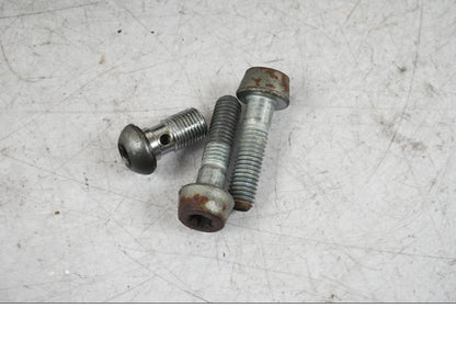 Baksidan på Bromsok från en BMW R 850 R -2004 motorcykel.