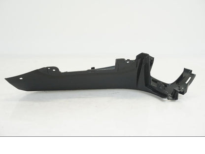 Höger sida på Sidkåpa från en Yamaha N-MAX125 -2021 motorcykel.