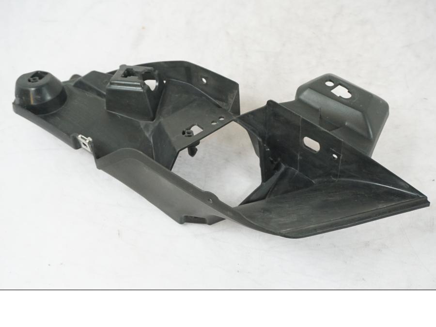 Vänster sida på Sidkåpa från en Yamaha MT 125 -2017 motorcykel.