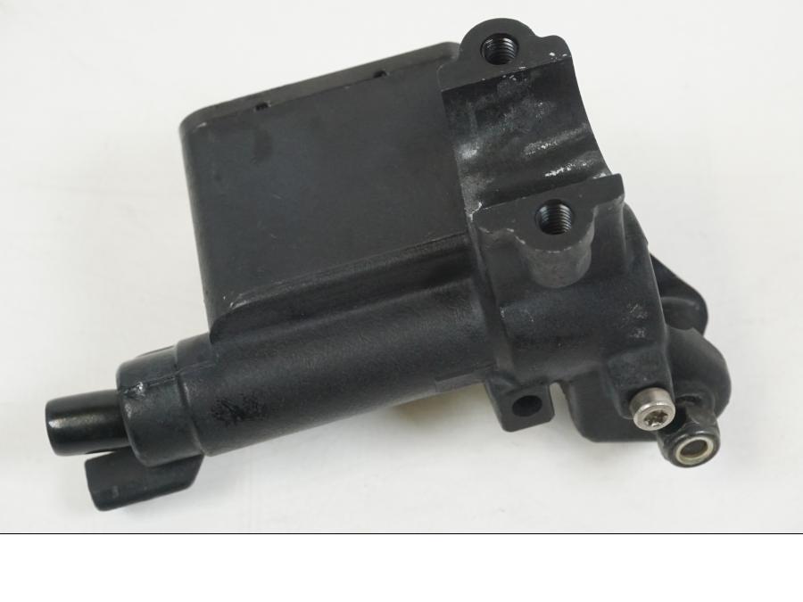 Extrabild2 på Bromshuvudcylinder från en BMW F 650 CS -2002 motorcykel.