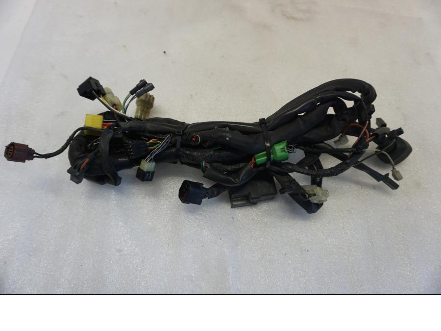 Framsidan på Kabelstam från en Suzuki VL 800 -2004 motorcykel.