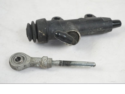 Baksidan på Bromshuvudcylinder från en Husqvarna 701 SUPERMOTO ABS -2016 motorcykel.