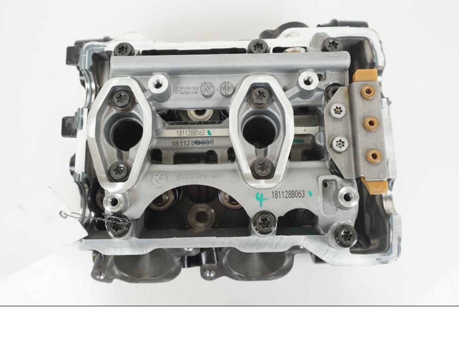 Höger sida på Topplock från en BMW F 850 GS -2019 motorcykel.