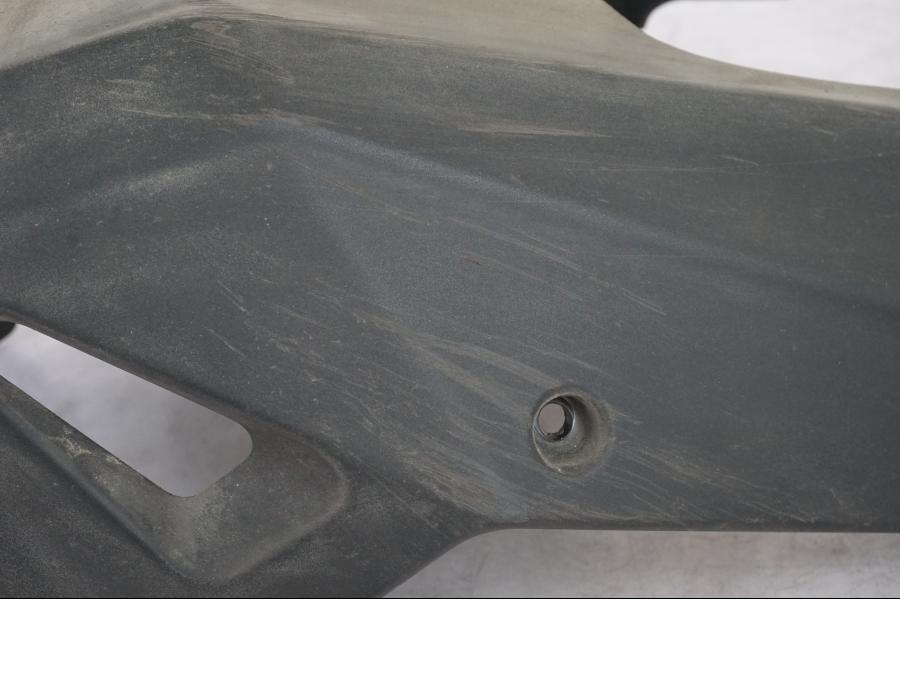 Extrabild3 på Magkåpa från en Triumph Tiger Explorer -2013 motorcykel.