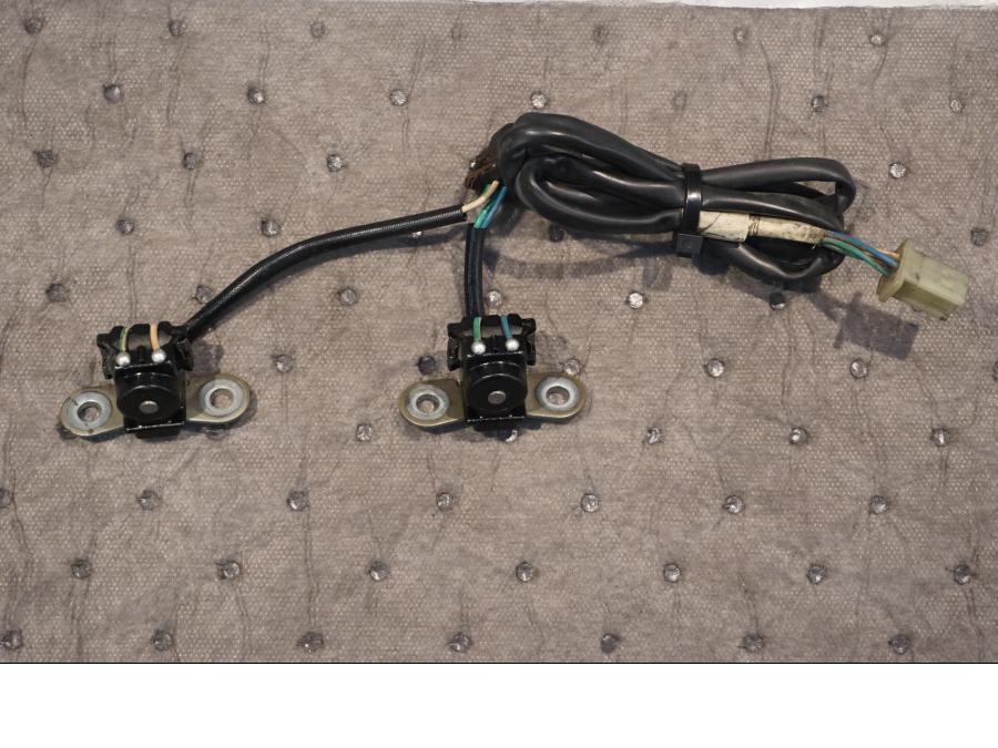 Framsidan på Tändpickup från en Honda XRV 750 -1995 motorcykel.